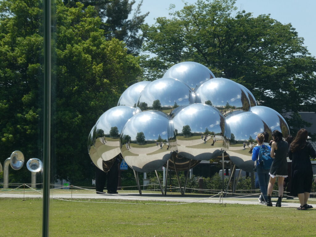 Spherical Pavillon « MARU »
